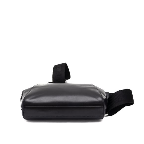 1.5k.$ GIVENCHY Men’s Box Calfskin Antigona U Crossbody Bag Black - Picture 10 of 16